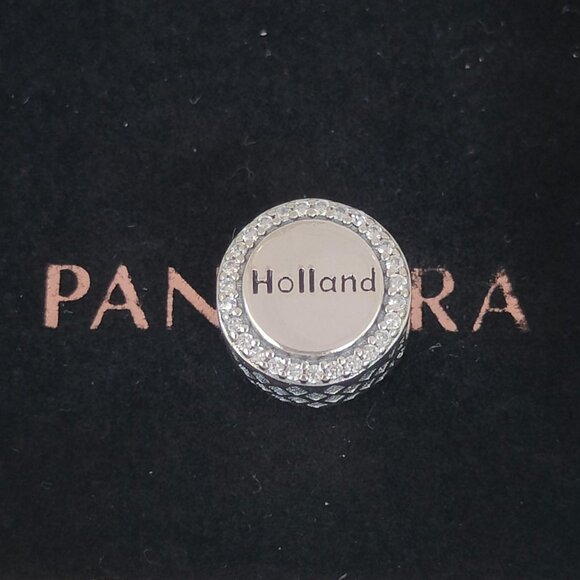 Pandora Tulips in a Wooden Shoe Netherlands Travel Vacation Exclusive Bead Charm - Picture 2 of 7